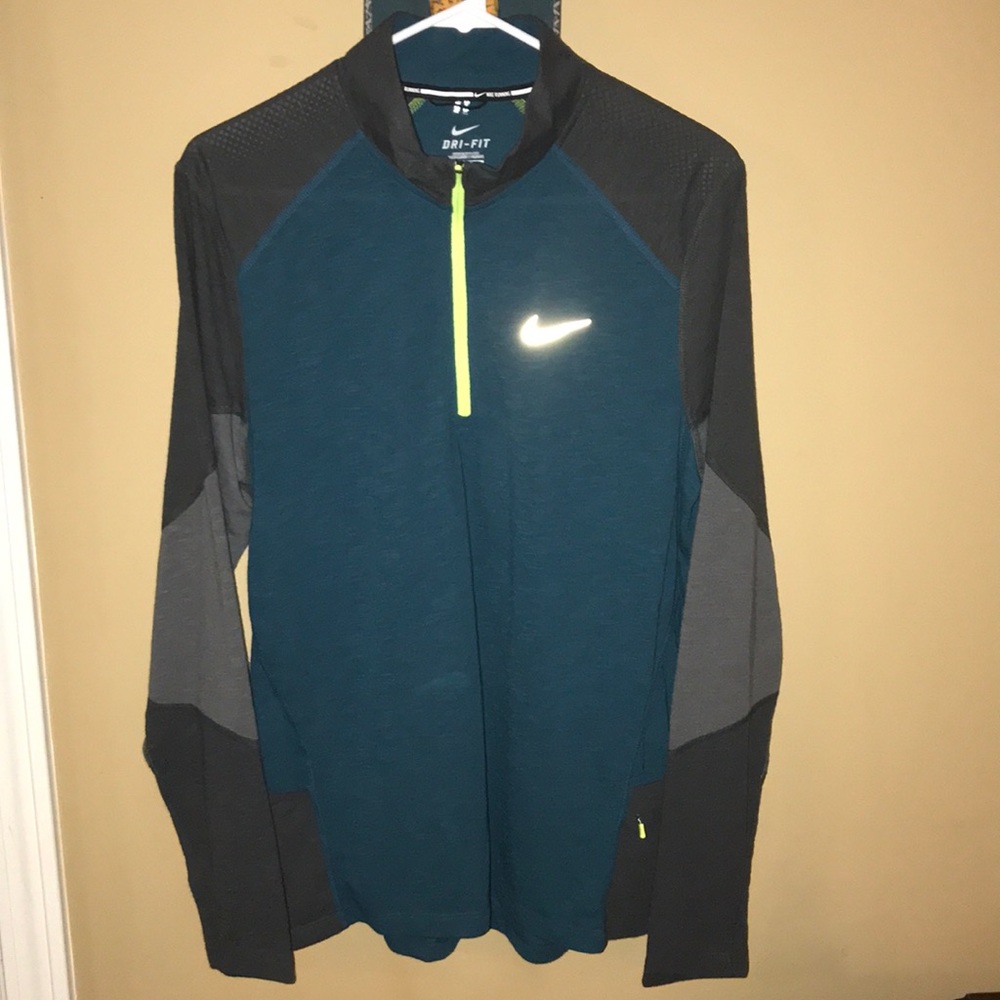 Nike 1/4 zip pullover